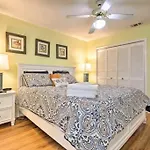 Cozy 2-Bedroom Townhouse W/ Pool And Golf Cart