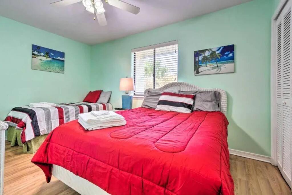 Holiday home Cozy 2-bedroom Townhouse W/ Pool And Golf Cart *